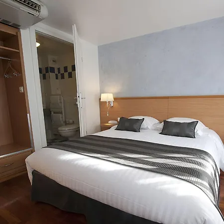 Hotel Le Grillon
